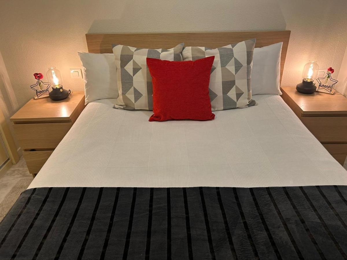 إشبيلية Apartamento Suite Torre Alta Parking Gratis المظهر الخارجي الصورة