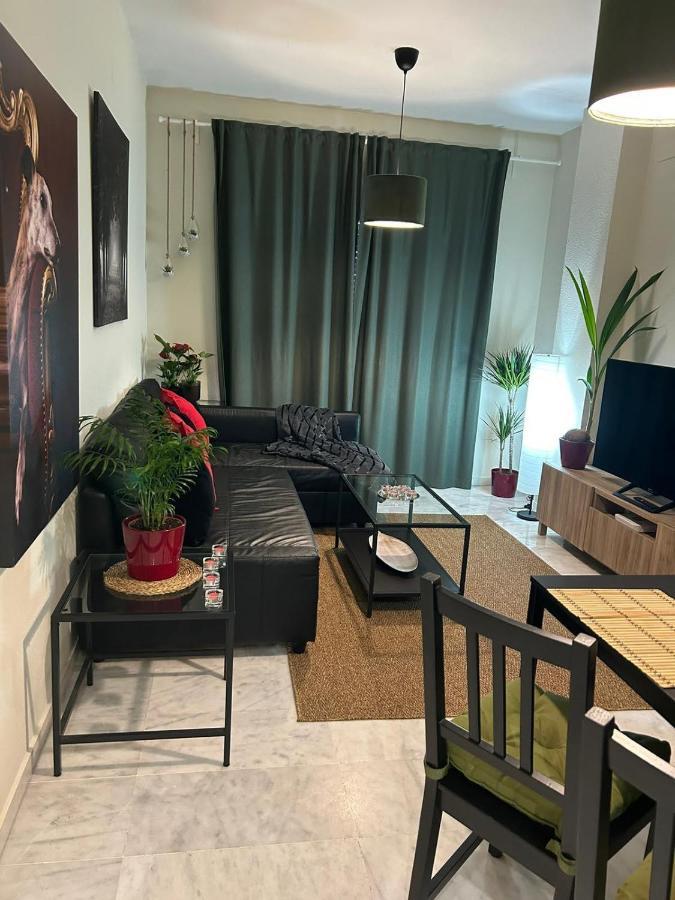 إشبيلية Apartamento Suite Torre Alta Parking Gratis المظهر الخارجي الصورة