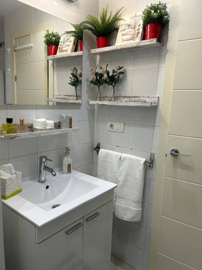 إشبيلية Apartamento Suite Torre Alta Parking Gratis المظهر الخارجي الصورة
